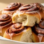 Schwedische Zimtbullar - featured image